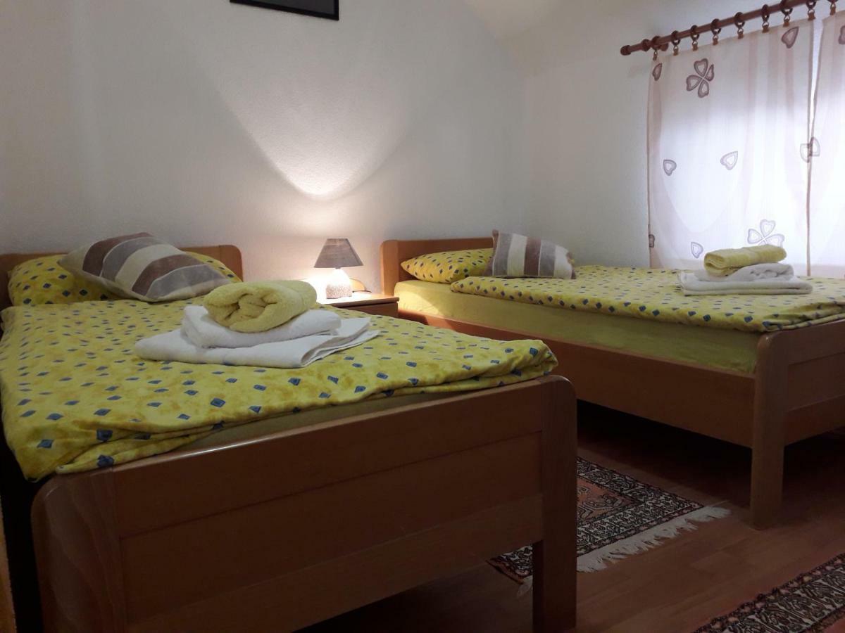 Mrsinj Apartment *